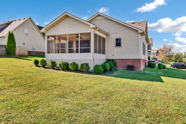 3027 Outfitters Dr, Clarksville, TN 37040