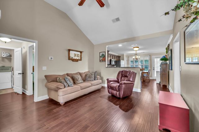 3027 Outfitters Dr, Clarksville, TN 37040