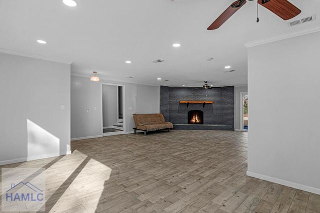 888 Altamaha Road, Jesup, GA 31545