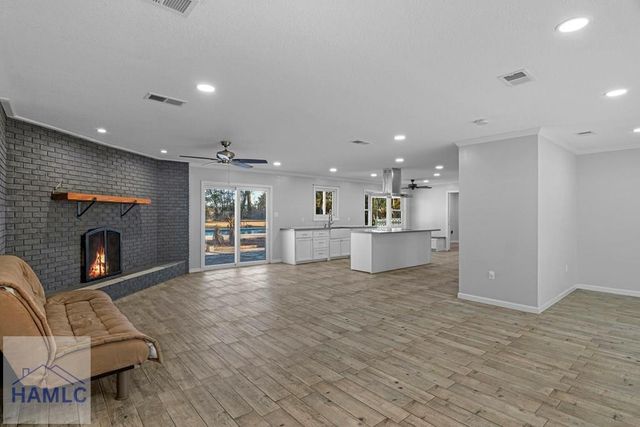 888 Altamaha Road, Jesup, GA 31545