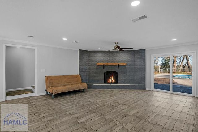 888 Altamaha Road, Jesup, GA 31545