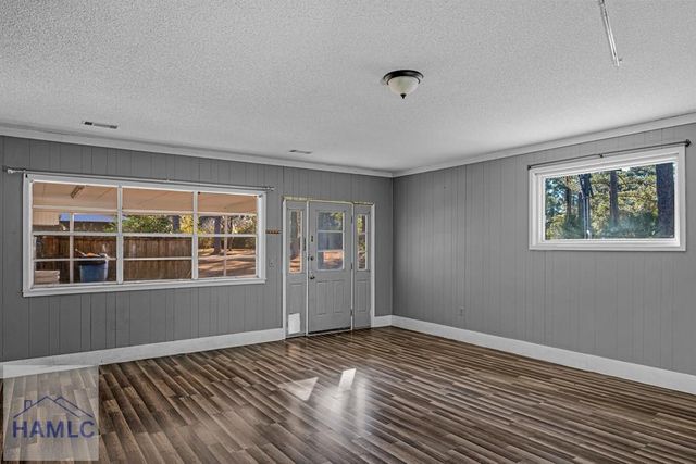 888 Altamaha Road, Jesup, GA 31545