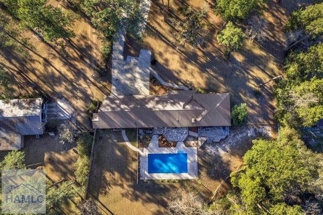 888 Altamaha Road, Jesup, GA 31545