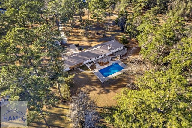 888 Altamaha Road, Jesup, GA 31545