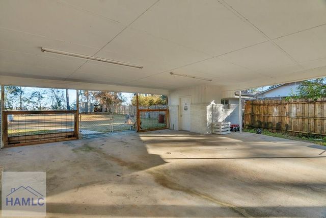 888 Altamaha Road, Jesup, GA 31545