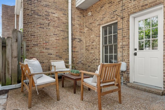 102 Fairmont Pl, Nashville, TN 37203