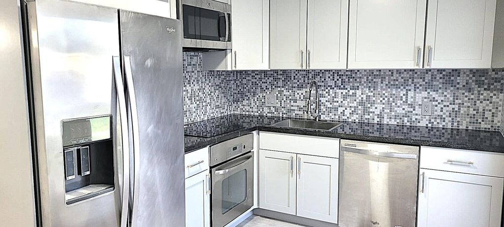 2506 Washington Street, Hollywood, FL 33020