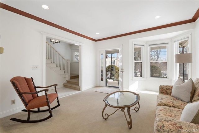 1224 Knickerbocker Avenue, Mamaroneck, NY 10543