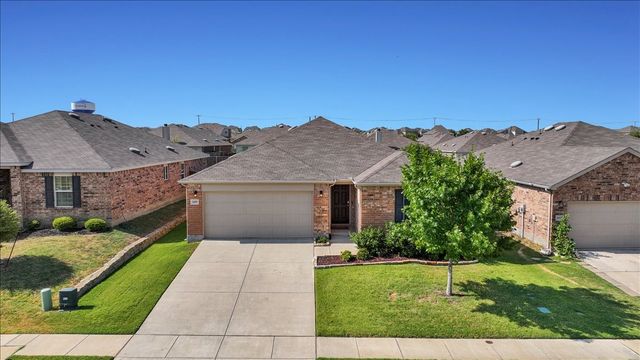 1416 Trace Drive, Aubrey, TX 76227
