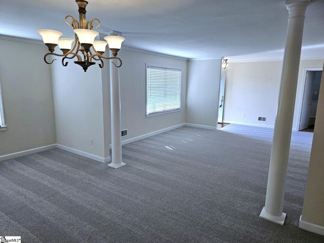 14 Fernwood Drive, Taylors, SC 29687