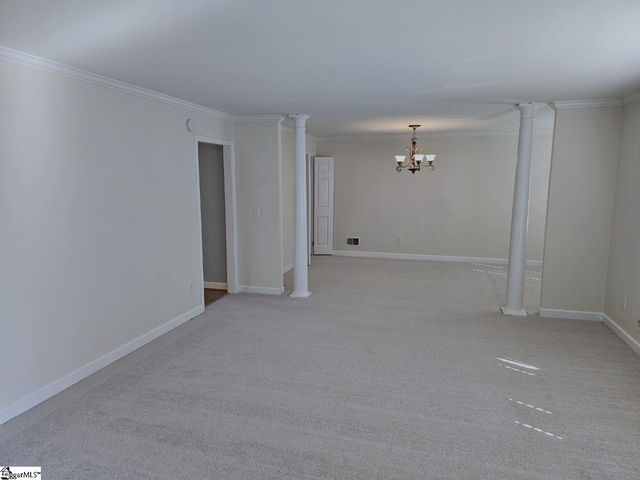 14 Fernwood Drive, Taylors, SC 29687