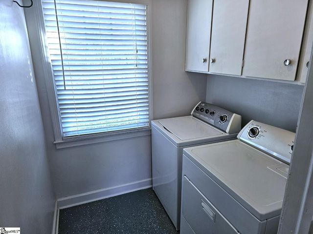 14 Fernwood Drive, Taylors, SC 29687