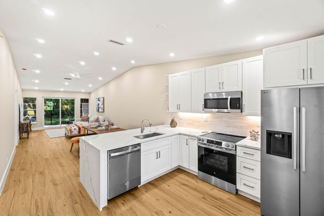 18563 Egret Way, Boca Raton, FL 33496