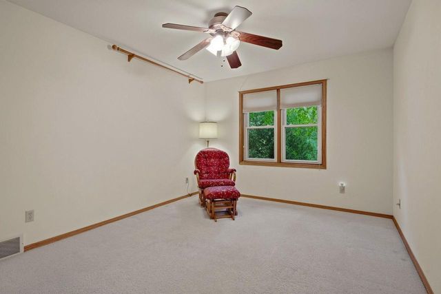 2 Cottonwood Circle, Madison, WI 53704