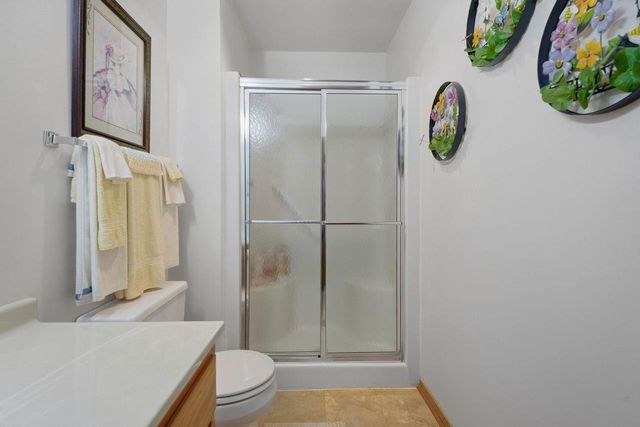 2 Cottonwood Circle, Madison, WI 53704