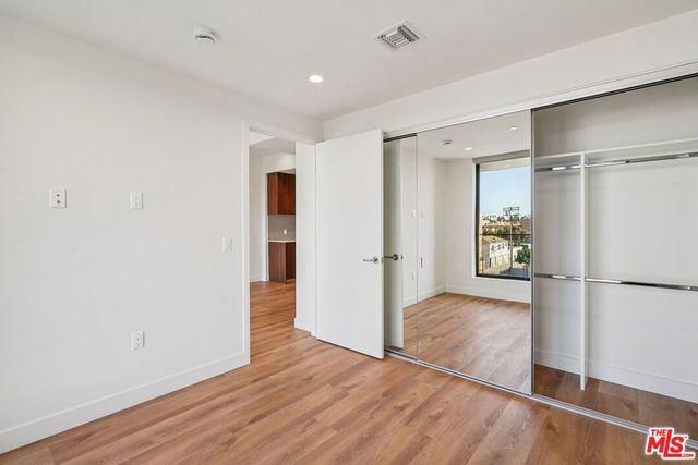 10431 Santa Monica Boulevard 606, Los Angeles, CA 90025