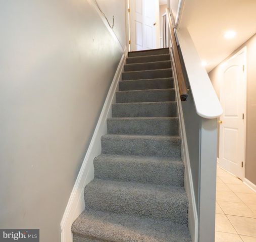 10201 GREENSIDE DR, Cockeysville, MD 21030