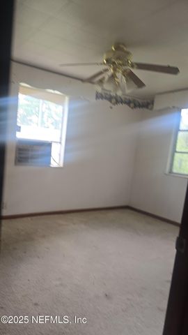 2124 LAKE WEIR Avenue, Jacksonville, FL 32210