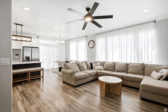 2359 W 3225 S, West Haven, UT 84401