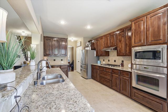 10512 Flat Creek Trail, Mckinney, TX 75072