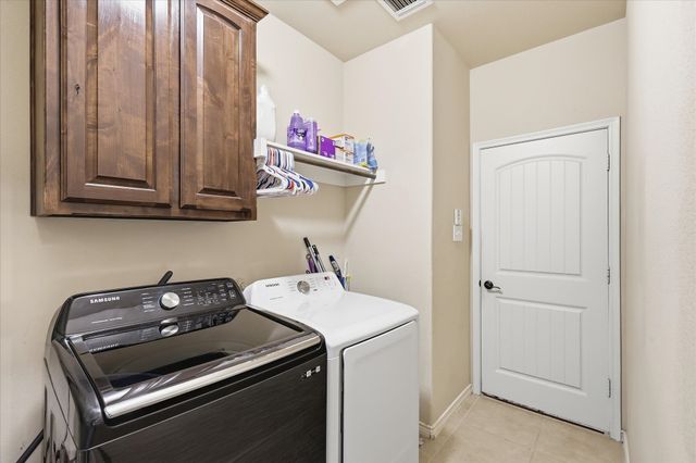 10512 Flat Creek Trail, Mckinney, TX 75072