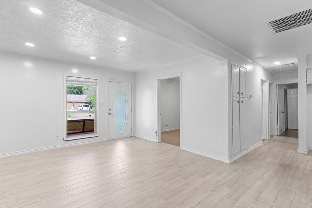 10906 Keese Drive, Houston, TX 77089