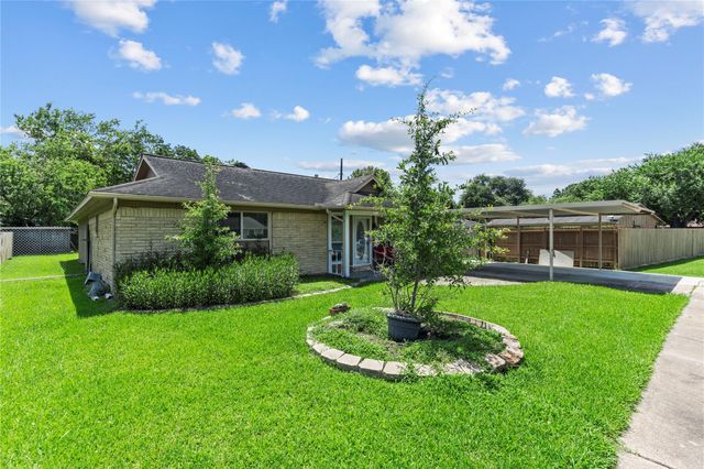 10906 Keese Drive, Houston, TX 77089
