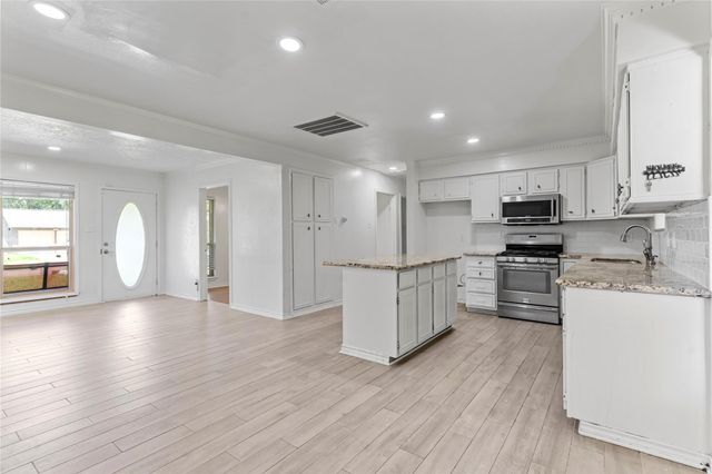 10906 Keese Drive, Houston, TX 77089