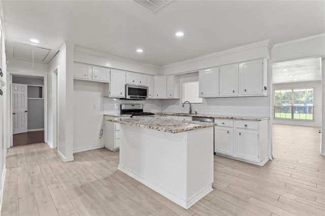 10906 Keese Drive, Houston, TX 77089