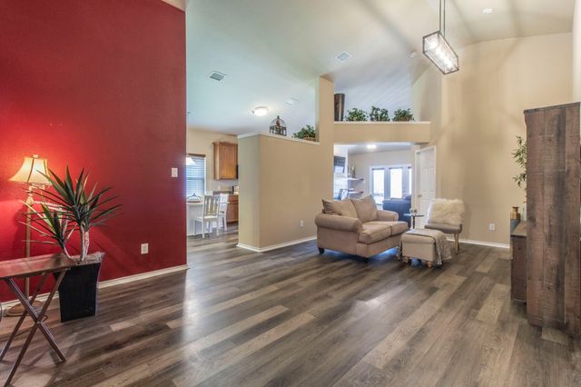 2790 Sun Rise Lane, Grand Prairie, TX 75052