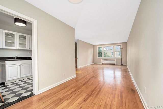 110 Lawn Terrace 2H, Mamaroneck, NY 10543