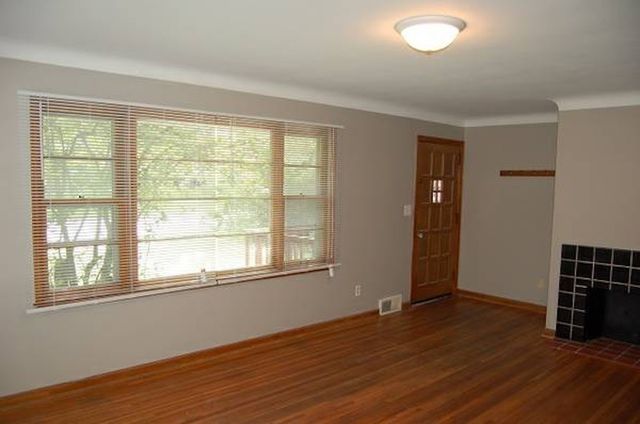 121 S Governor Street, Iowa City, IA 52240