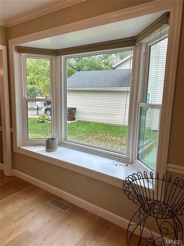 22 Shadow Creek Drive, St Peters, MO 63376