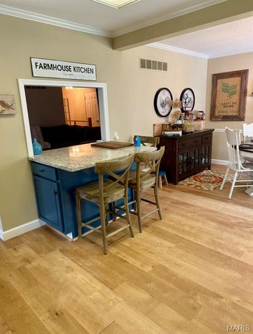 22 Shadow Creek Drive, St Peters, MO 63376