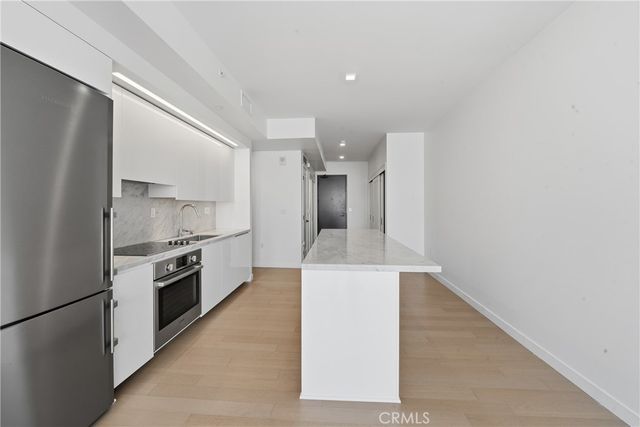 1050 S Grand Avenue 708, Los Angeles, CA 90015