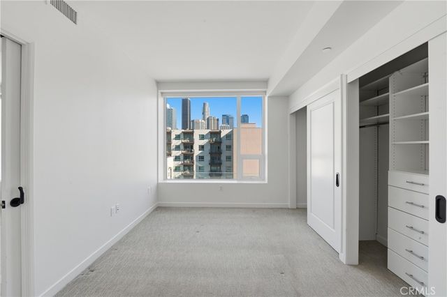1050 S Grand Avenue 708, Los Angeles, CA 90015