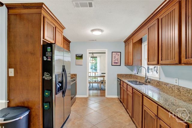 157 Hampshire Road, Savannah, GA 31410