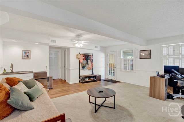 157 Hampshire Road, Savannah, GA 31410