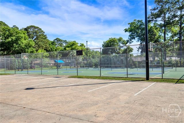 157 Hampshire Road, Savannah, GA 31410