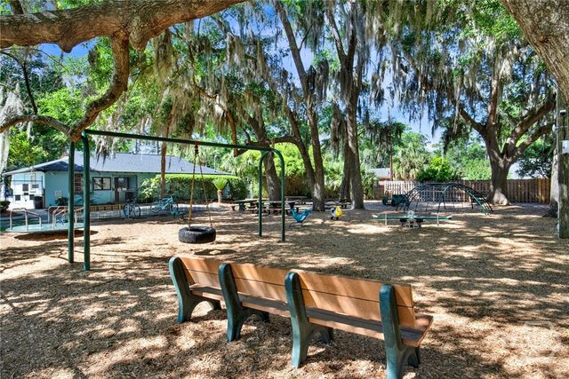 157 Hampshire Road, Savannah, GA 31410