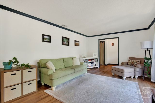 157 Hampshire Road, Savannah, GA 31410