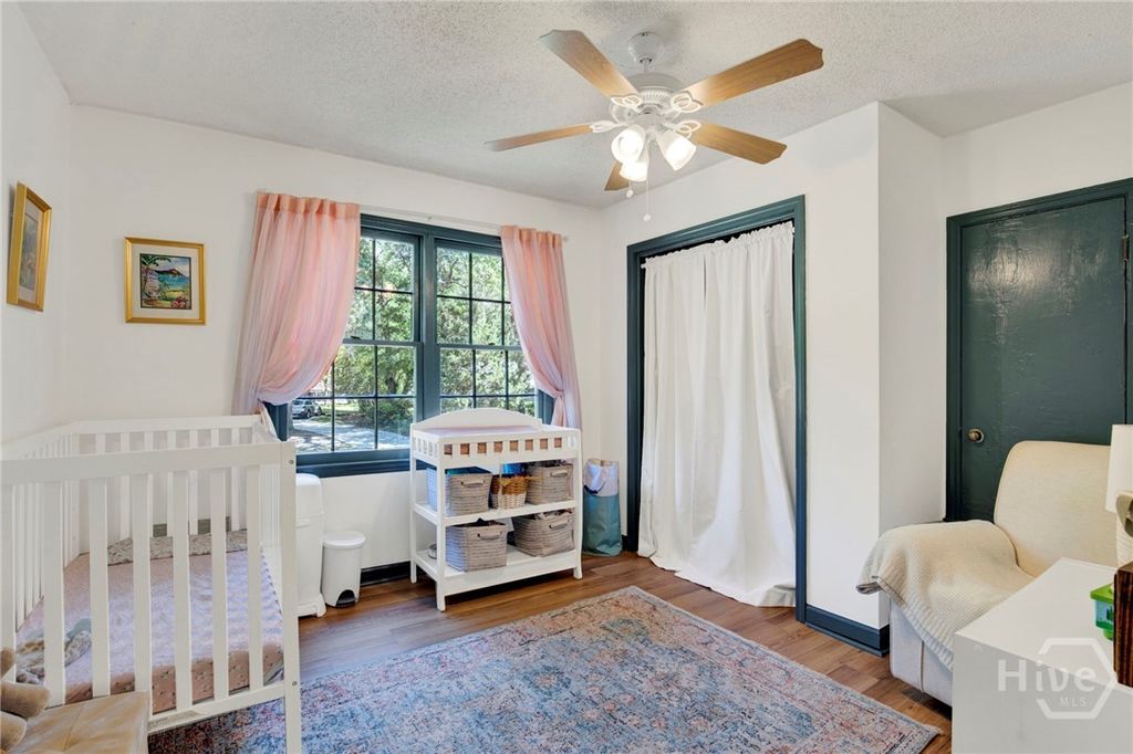Image 27 of property listing at 157 Hampshire Road, Savannah, GA 31410