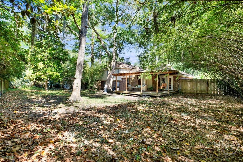 Image 38 of property listing at 157 Hampshire Road, Savannah, GA 31410