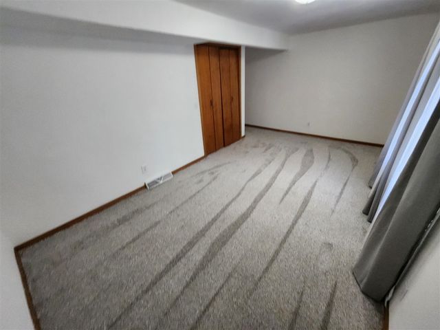 2815 Whittier Drive, Kalamazoo, MI 49001