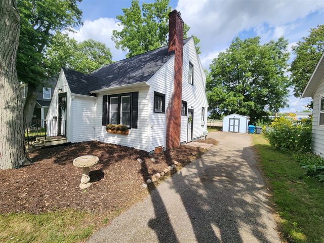 2815 Whittier Drive, Kalamazoo, MI 49001
