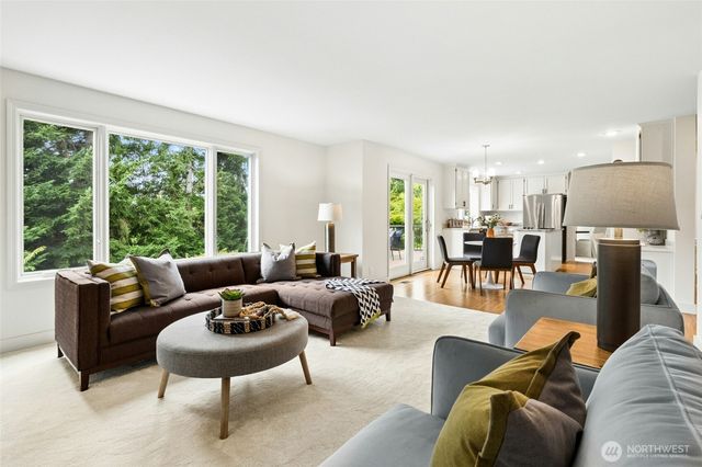6531 154th Place SE, Bellevue, WA 98006