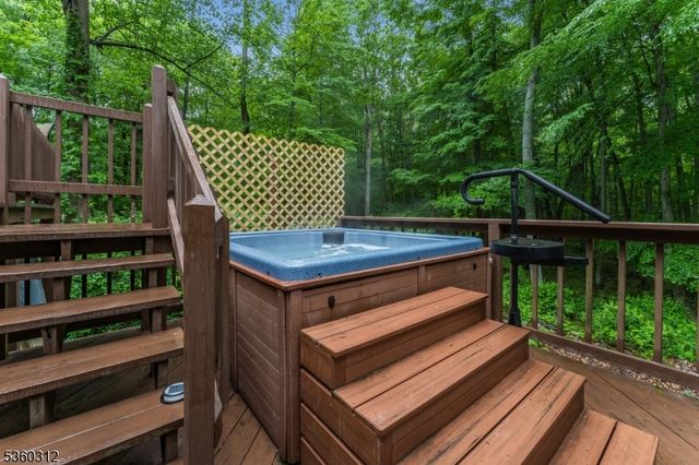 4 Heller Rd, Frelinghuysen Twp., NJ 07825