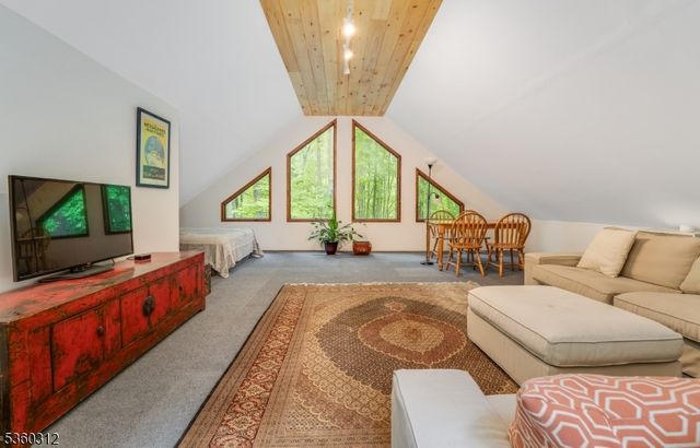 4 Heller Rd, Frelinghuysen Twp., NJ 07825