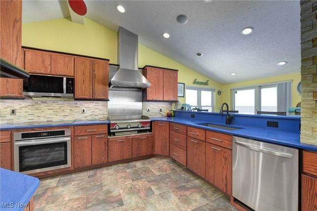 13005 W Lake Road, Vermilion, OH 44089