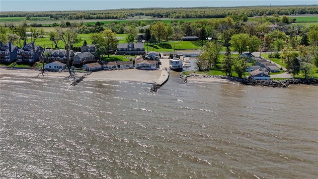 13005 W Lake Road, Vermilion, OH 44089